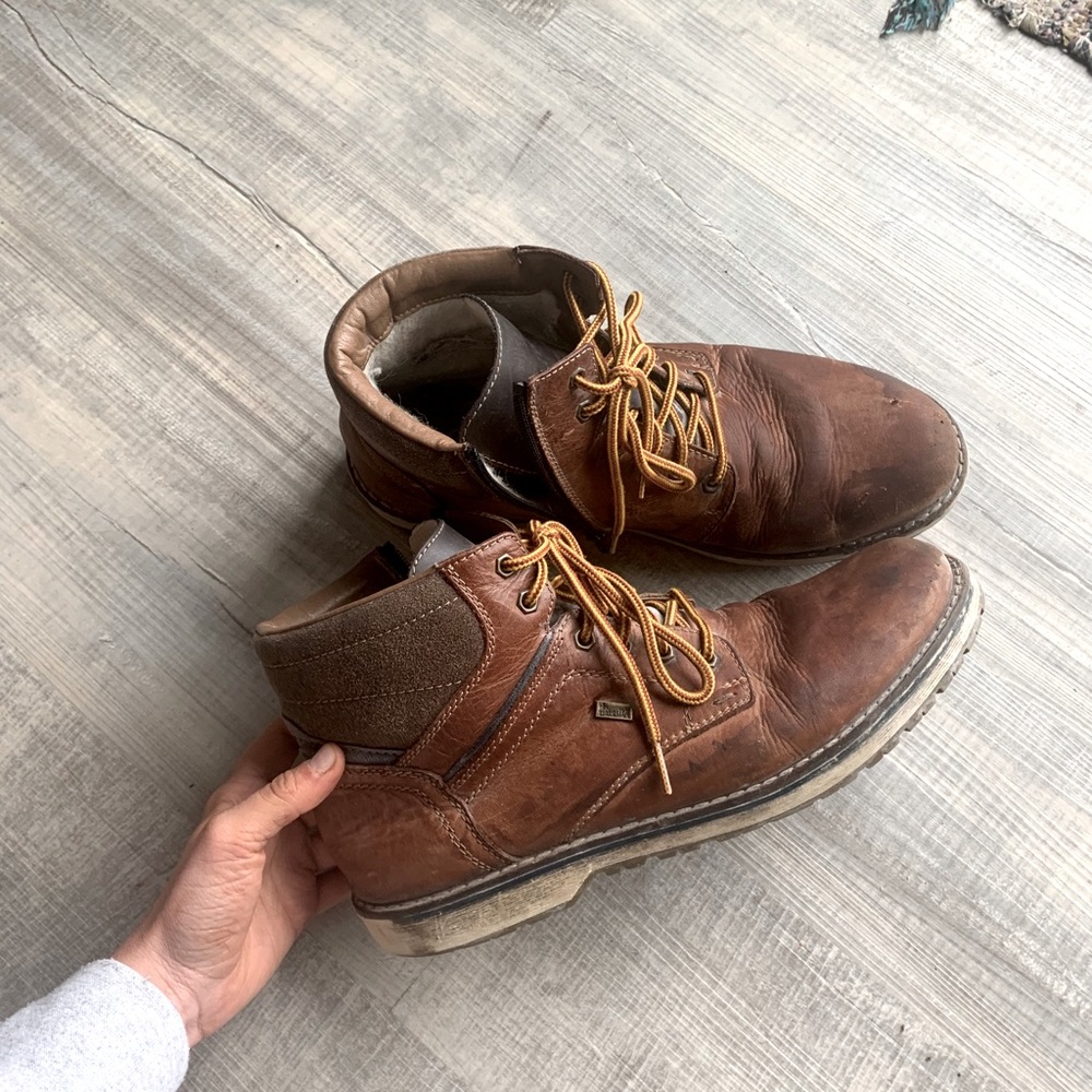 RIEKER INSULATED DRESS SHOES